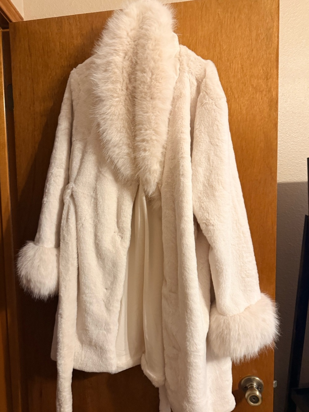 Plush Faux-Fur Cream Robe with Fluffy Collar & Cuff Trim